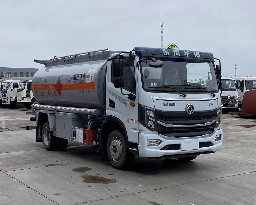 楚勝牌CSC5126GYYEH6A型運油車