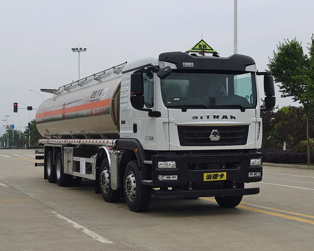 楚勝牌CSC5320GYYLZK6型鋁合金運(yùn)油車